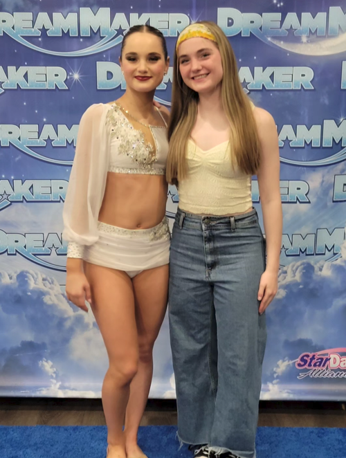 Twin Sisters at DreamMaker